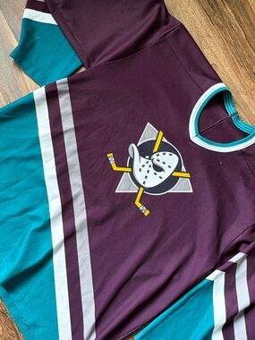 Vintage CCM MIGHTY DUCKS Hockey Jersey with Mask Logo in Plum & Teal XL